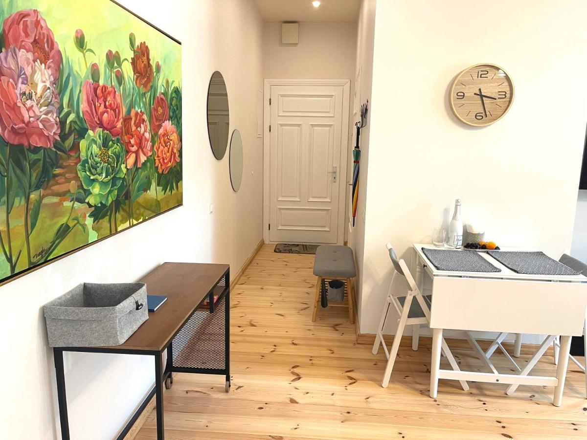 Cozy Home Matisa Apartment, Free Parking, Self Check-In Rīga Exterior foto