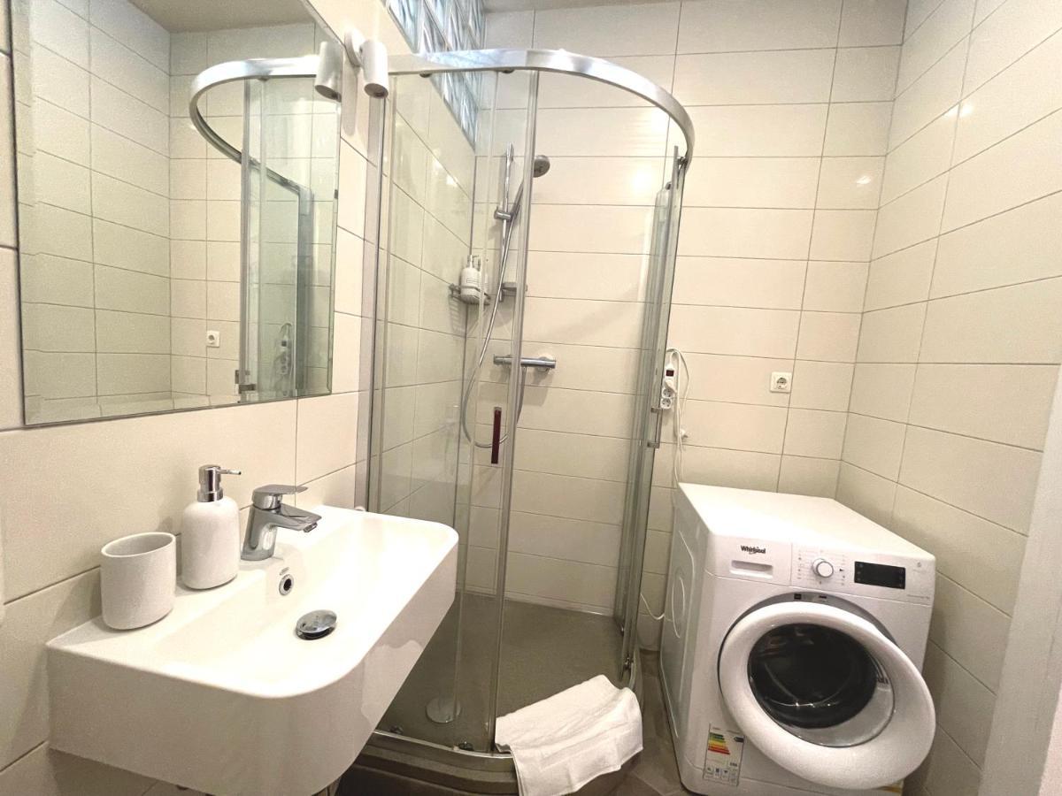 Cozy Home Matisa Apartment, Free Parking, Self Check-In Rīga Exterior foto