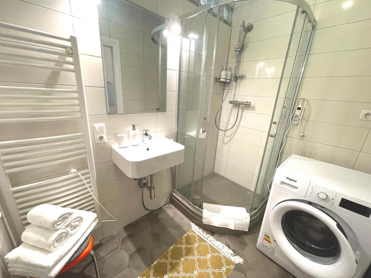 Cozy Home Matisa Apartment, Free Parking, Self Check-In Rīga Exterior foto