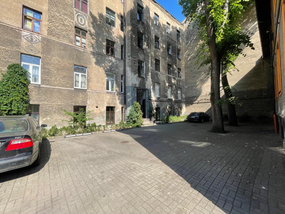 Cozy Home Matisa Apartment, Free Parking, Self Check-In Rīga Exterior foto